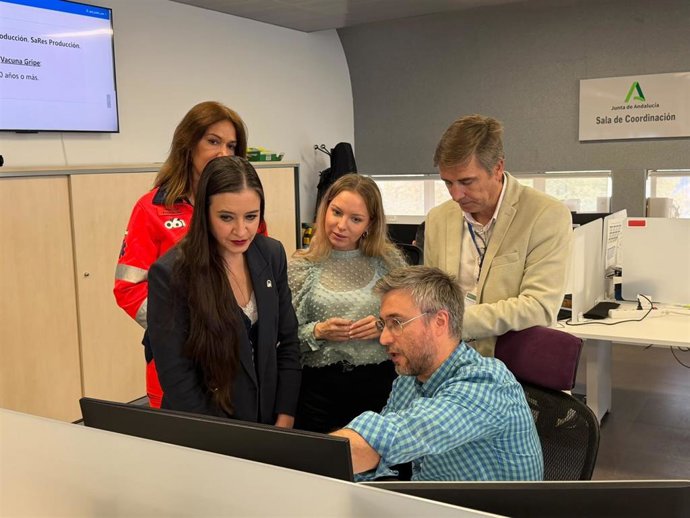 Visita a la sala de coordinación del 061