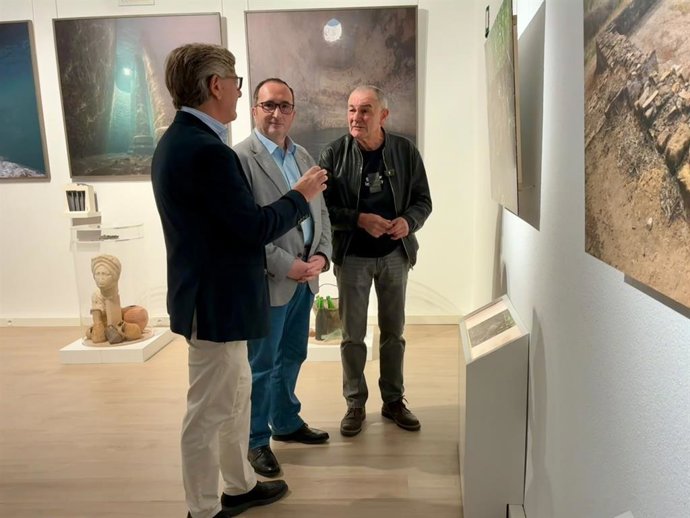 Visita a la exposición 'La huella del agua: arquitectura y paisaje'