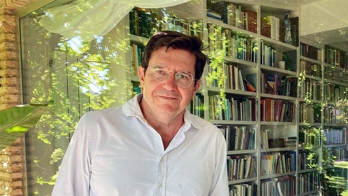 Archivo - Enrique García-Máiquez, candidato al Senado por la provincia de Cádiz.