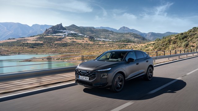 Audi actualiza la gama Q3 con una nueva versión PHEV de 204 CV y más potencia en sus motores gasolina