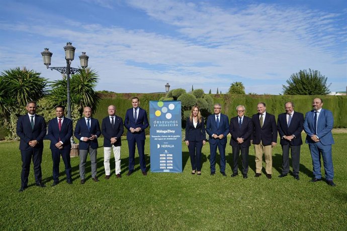 Participantes en el foro sobre la gestión del agua en Andalucía, celebrado en Antequera (Málaga)