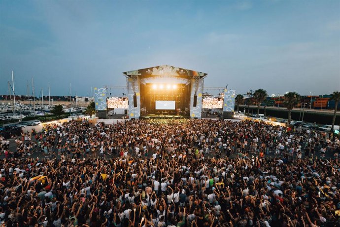 Archivo - Arxiu - Un concert celebrat en La Marina de València, en imatge d'arxiu