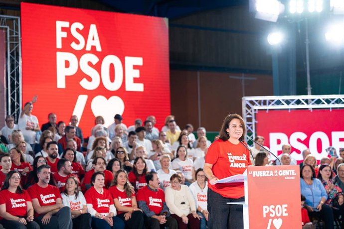 Sánchez interviene en un acto de precampaña en Gijón
