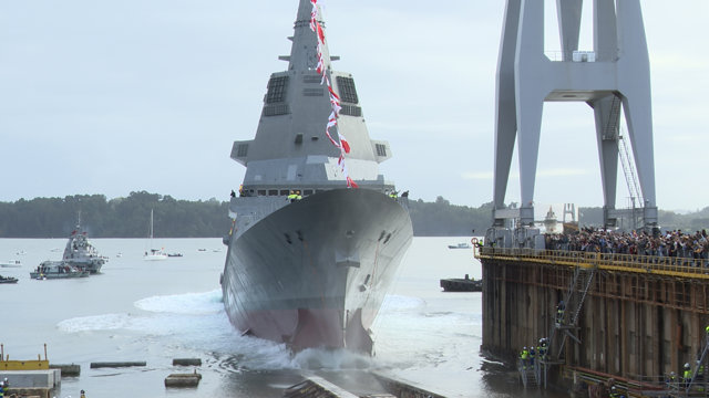 Navantia bota en Ferrol la fragata F-112 'Roger de Lauria'