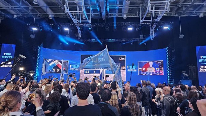Sede en Tel Aviv del partido Yashar de Gadi Eisenkot durante la noche electoral, a 27 de octubre de 2026
