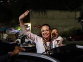 Foto: María Corina Machado se reúne con más de un centenar de familiares de presos políticos tras su regreso a Venezuela