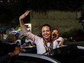 Foto: María Corina Machado se reúne con más de un centenar de familiares de presos políticos tras su regreso a Venezuela