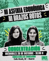 Foto: Las plataformas de universidades por la pública se concentran frente a la Consejería por la "asfixia económica"