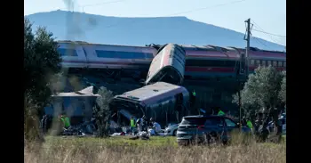 Al menos 68 muertos y 107 heridos, 21 en la UCI, tras chocar dos trenes de alta velocidad en Toledo