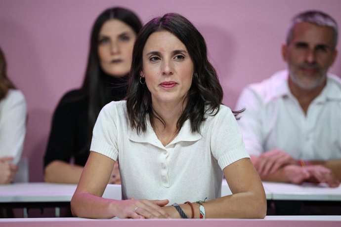 La secretaria política de Podemos y eurodiputada, Irene Montero, durante el Consejo Ciudadano Estatal de Podemos, en la Sede de Podemos, a 17 de octubre de 2026, en Madrid (España). 