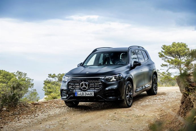Archivo - Mercedes-Benz