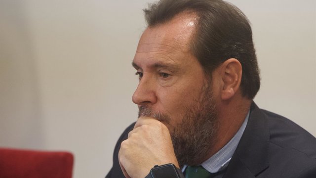 Archivo - El ministro de Transportes y Movilidad Sostenible, Óscar Puente