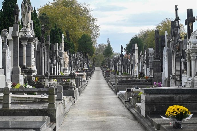 Archivo - Cementerio de Polloe en San Sebastián