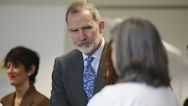 Archivo - El Rey Felipe VI durante su visita al Hospital Nacional de Parapléjicos, a 12 de febrero de 2025, en Toledo, Castilla-La Mancha (España).