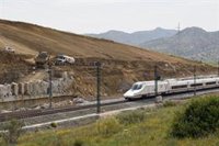 Adif anuncia que el servicio ferroviario en tramos de alta velocidad Málaga-Sevilla "se está prestando con normalidad"