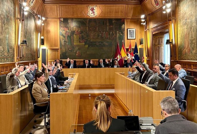 Pleno de la Diputación de León celebrado este miércoles.