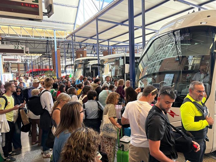 Colas registradas este miércoles en la Estación de Autobuses de Málaga.
