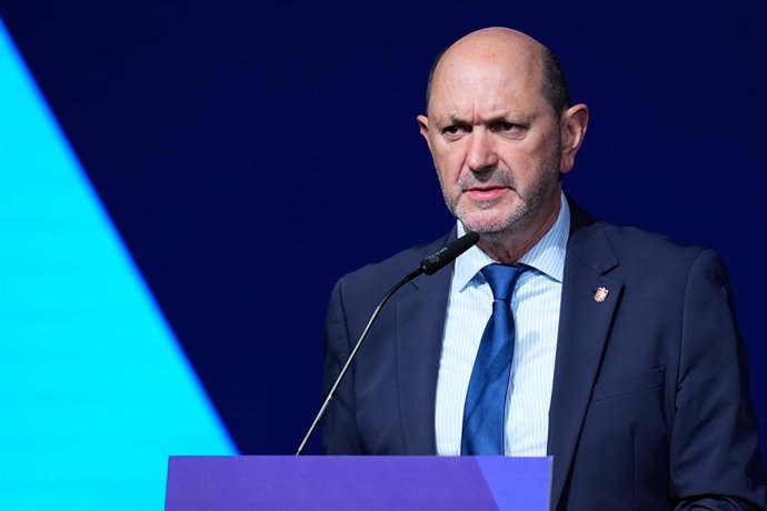 Archivo - Rafael Louzan, President of the Royal Spanish Football Federation, attends during the International Women’s Football Congress 2025 ELEVA at Ciudad del Futbol on November 20, 2025, in Las Rozas, Madrid, Spain.
