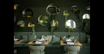 Madrid estrena un nuevo destino gastronómico en las alturas: brasa, diseño y coctelería en el ático de Chamartín