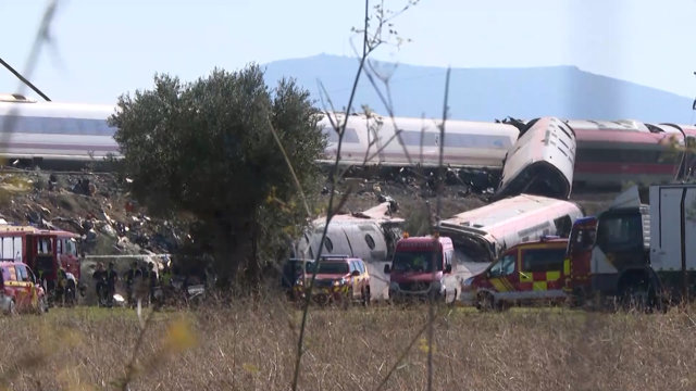 El Gobierno señala al centro de control en el accidente de Urda, que deja al men