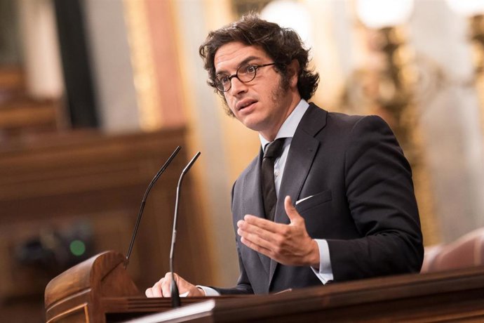 Archivo - El secretario general de Vox, José María Figaredo, durante una sesión plenaria, en el Congreso de los Diputados, a 16 de septiembre de 2026, en Madrid (España).