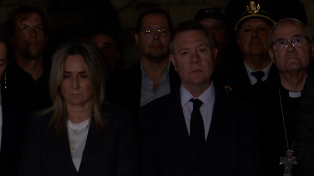 Minutos de silencio en honor a las víctimas se repiten en las principales ciudad