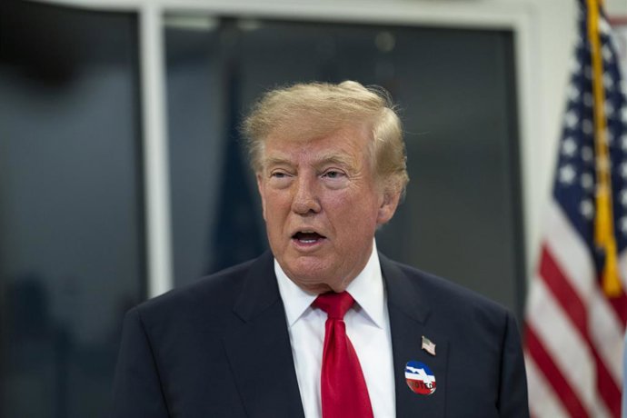 October 26, 2026, West Palm Beach, Fl, United States of America: U.S. President Donald Trump speaks to the press after voting early at a Palm Beach County early voting site, October 24, 2026 in West Palm Beach, Florida. Trump, a Florida resident, cast his