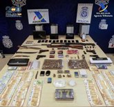Foto: Siete detenidos, uno abogado, al caer una red de drogas con intervención de armas y dinero en Camargo