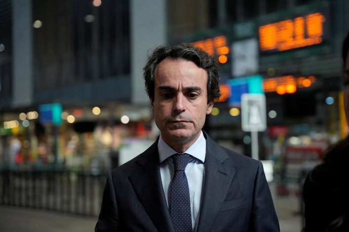 El consejero andaluz de Fomento y Movilidad, Mario Muñoz-Atanet Sánchez, en la estación de Santa Justa de Sevilla tras el accidente ferroviario de Urda (Toledo). A 29 de octubre de 2026 en Sevilla (Andalucía, España). l consejero andaluz de Fomento y Movi