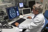 Foto: Nuevo avance técnico en la mejora del seguimiento de pacientes con Parkinson o temblor esencial tratados con HIFU