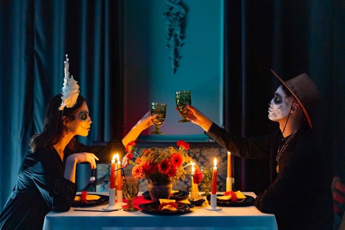 Celebración de Halloween y Día de Muertos