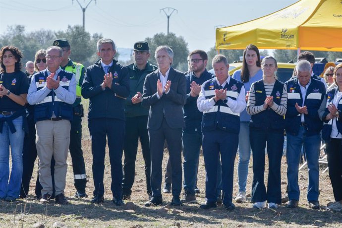 Minut de silenci en el Lloc de Comandament Avançat de l'accident ferroviari d'Urda.