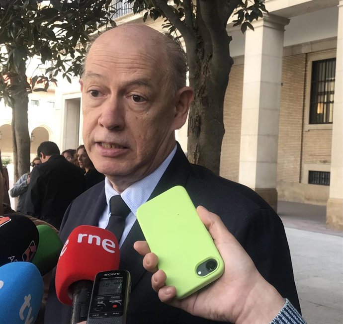 El consejero de Sanidad del Gobierno de Aragón, Ángel Sanz Barea