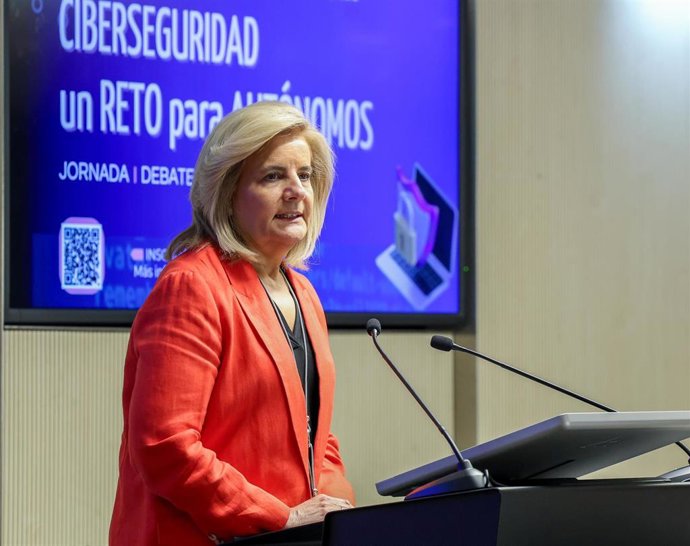 Archivo - La presidenta de la Fundación CEOE, Fátima Báñez.