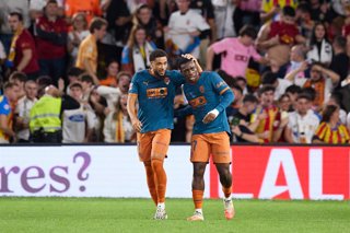 David Otorbi Ejededawe of Valencia CF celebrates after scoring the team's second goal during the LaLiga EA Sports match between Real Racing Club de Santander and Valencia CF at Campos de Sport de El Sardinero on October 11, 2026, in Santander, Spain.