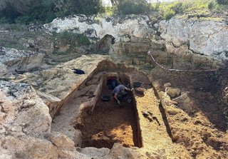 Descubren restos funerarios de hace 3.500 años que permitirán investigar los rituales en la Edad de Bronce en Mallorca