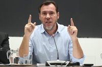 Puente admite la pérdida de confianza en el sistema ferroviario, pero dice que seguirá cogiendo el tren