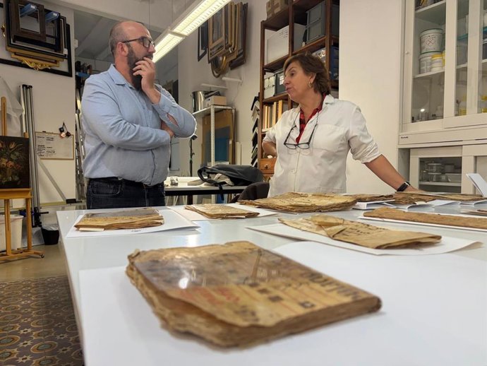 El Archivo Municipal de Vila-real inicia la restauración de cerca de veinte pergaminos musicales medievales