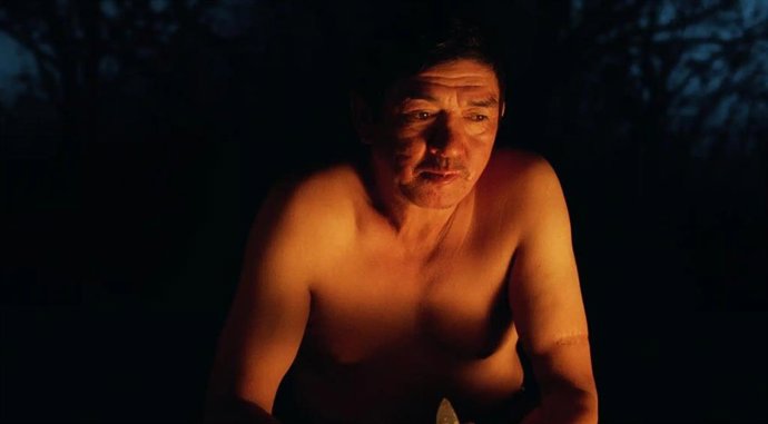 El cineasta argentino Lisandro Alonso regresa al monte pampeano para reflexionar sobre la autonomía individual en 'La libertad doble'