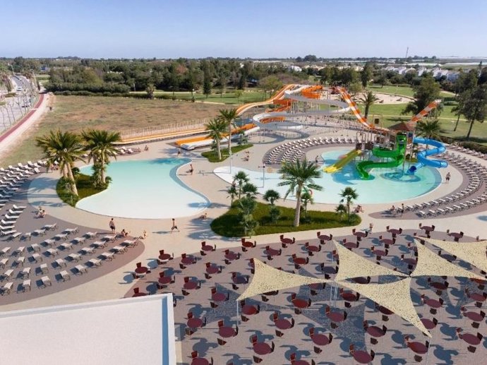 Archivo - Simulación del parque acuático en el hotel Alegría Costa Ballena