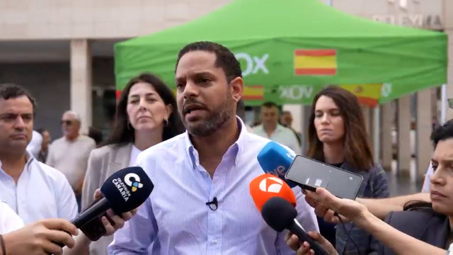 Vox promete deportar a todos los migrantes irregulares si alcanza una "fuerza su