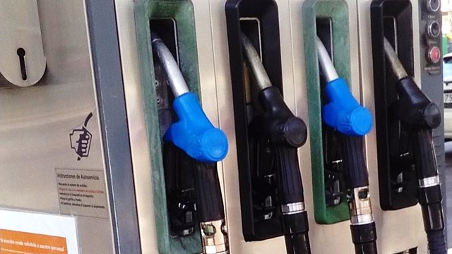 Archivo - Imagen de recurso de una gasolinera.